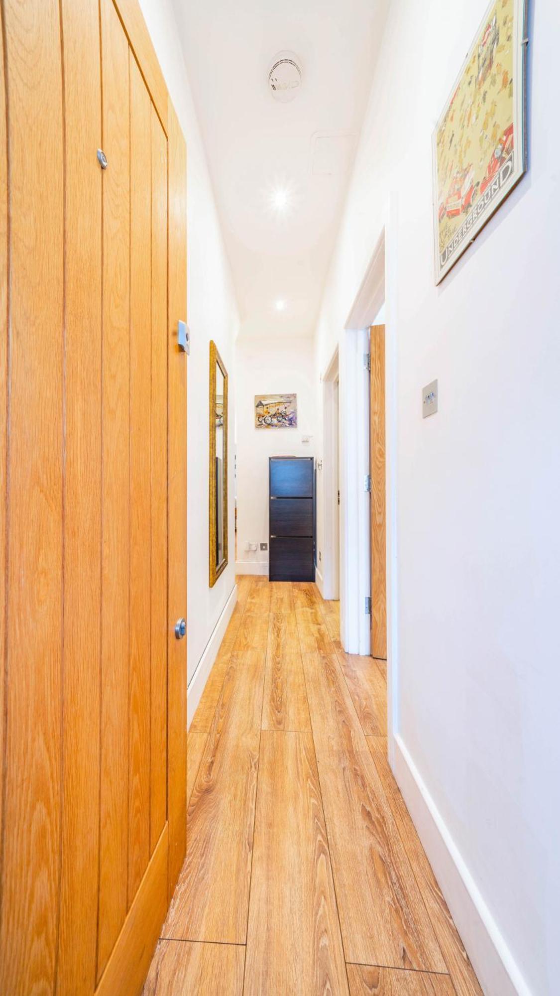Immaculate With Garden-30 Mins To Appartement Londres