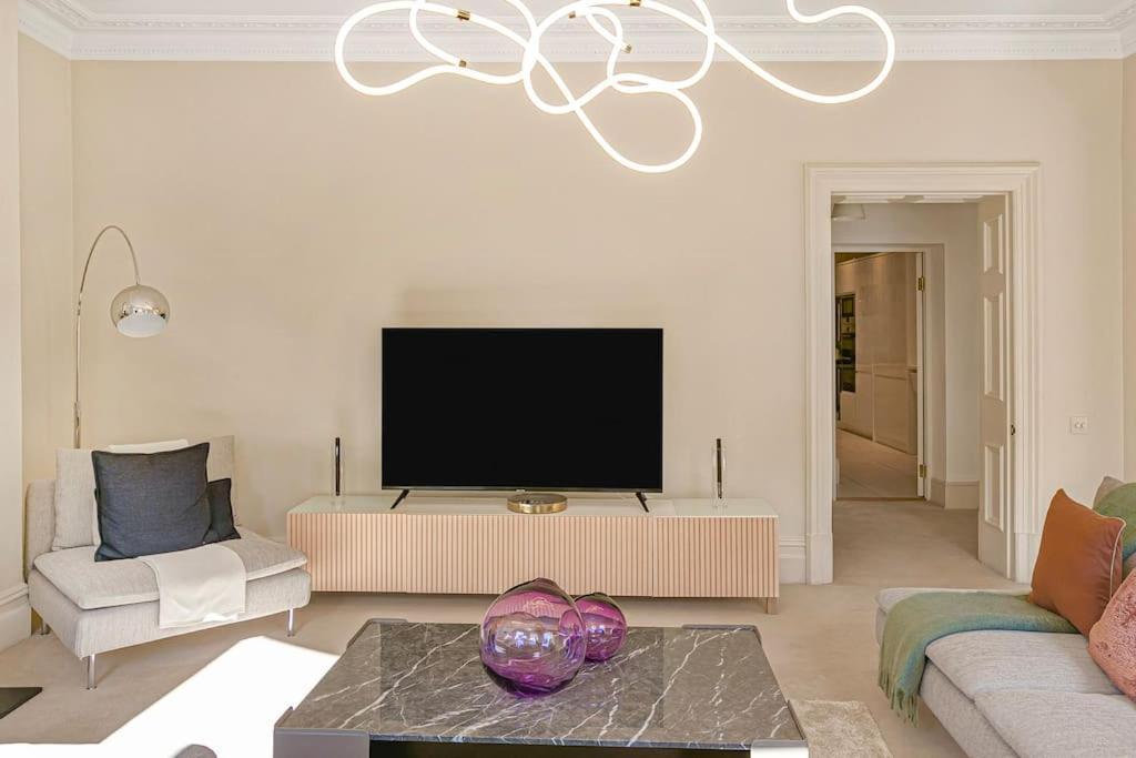 Cadogan Gardens Vip Appartement *