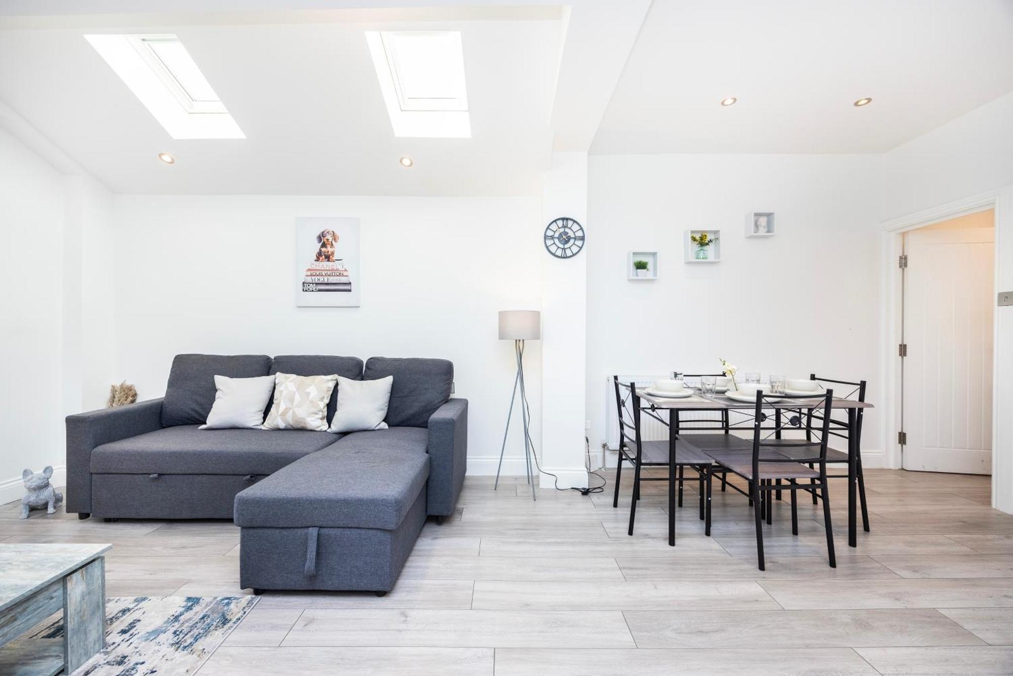 Modern 3 Bedroom With Ensuite Londres