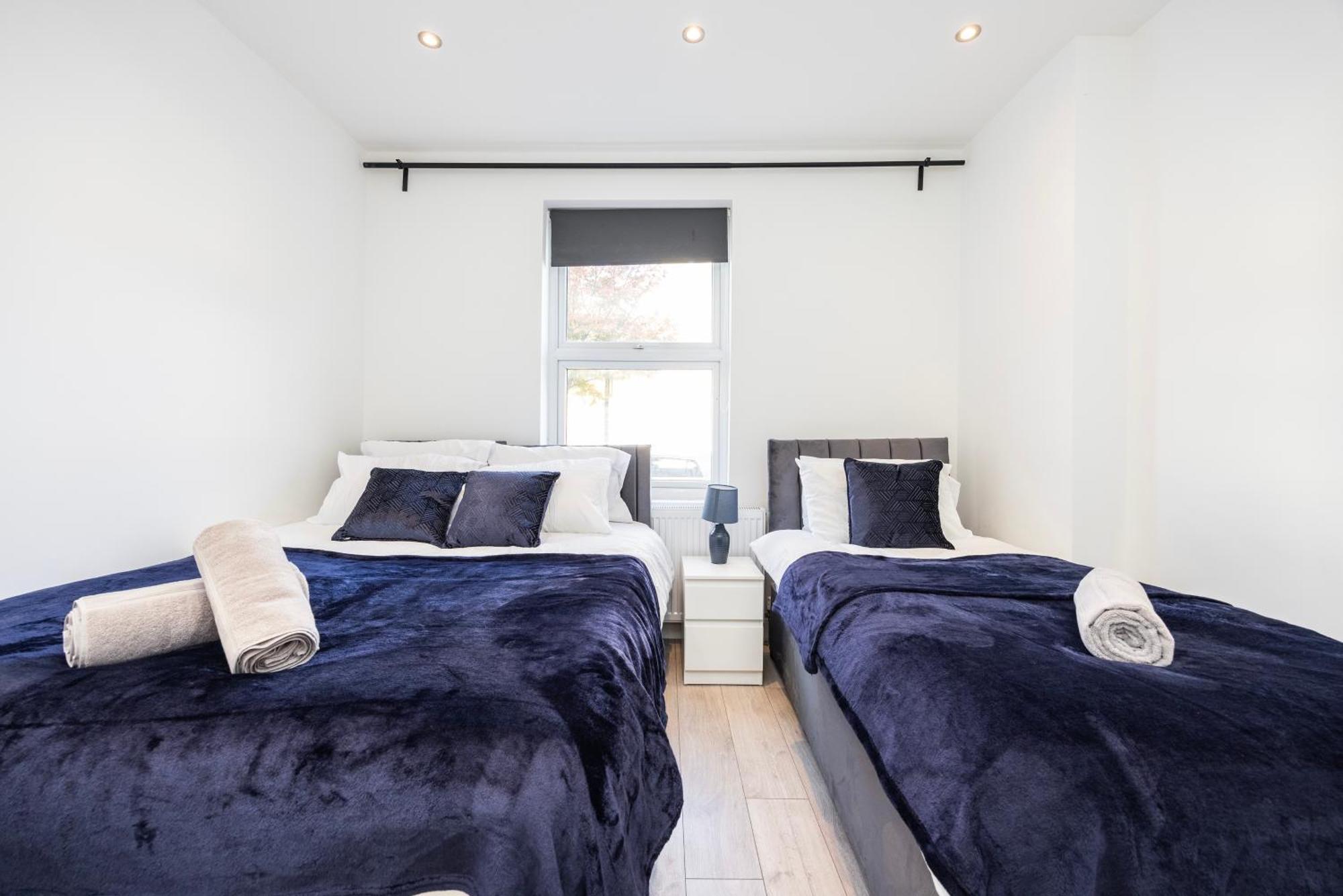 Modern 3 Bedroom With Ensuite Londres