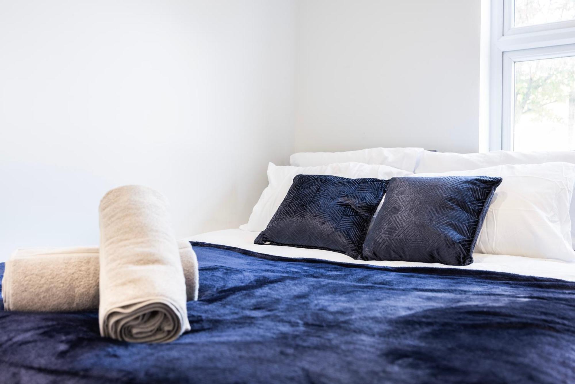 Modern 3 Bedroom With Ensuite Appartement