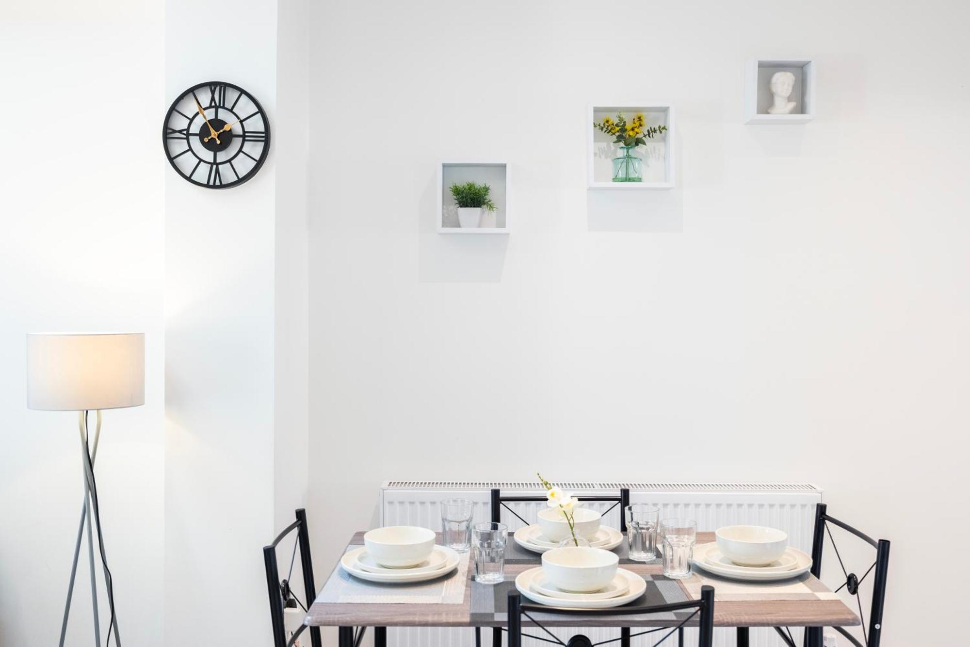 Modern 3 Bedroom With Ensuite Londres