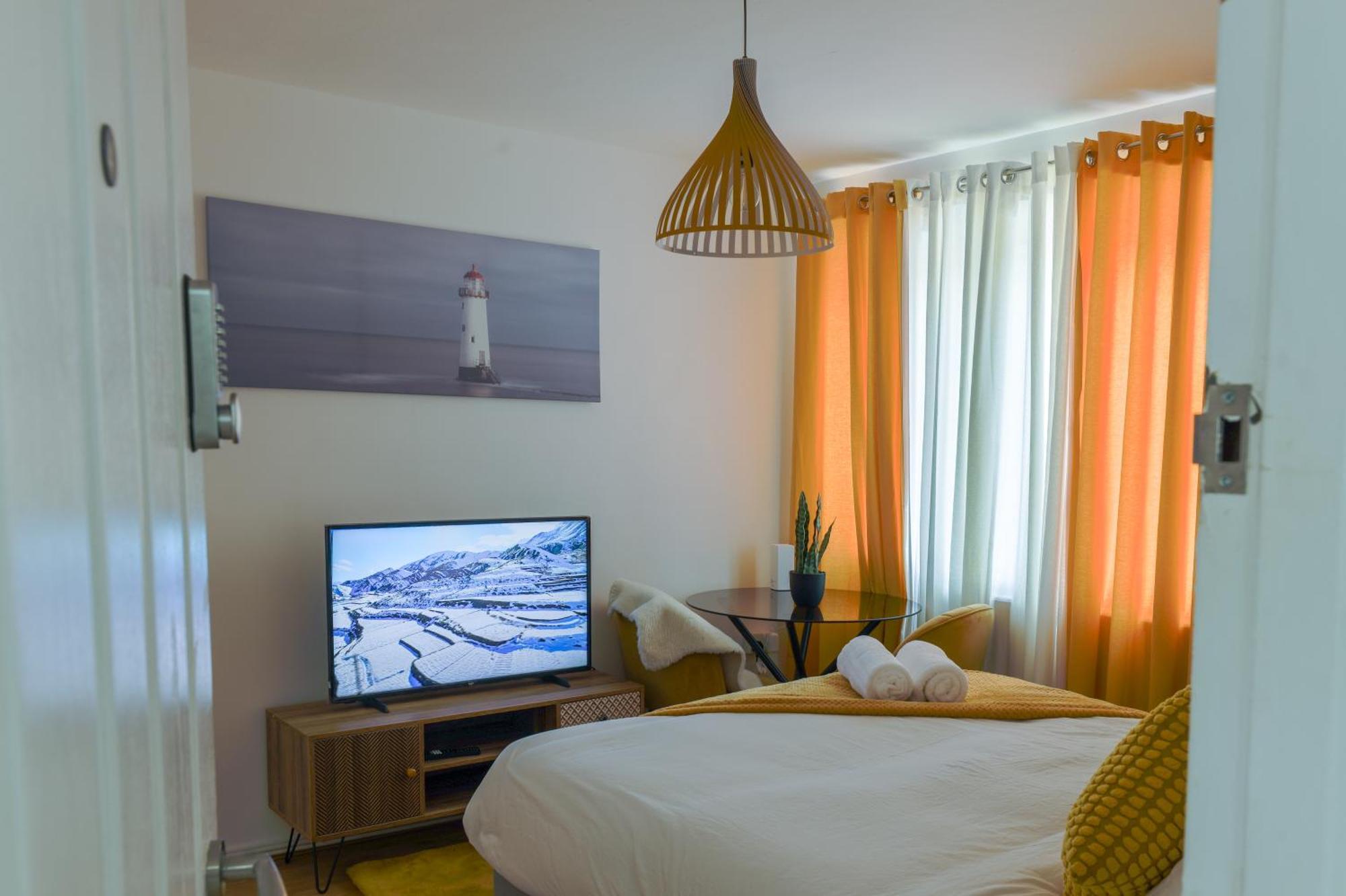Opulent Heights 5* London