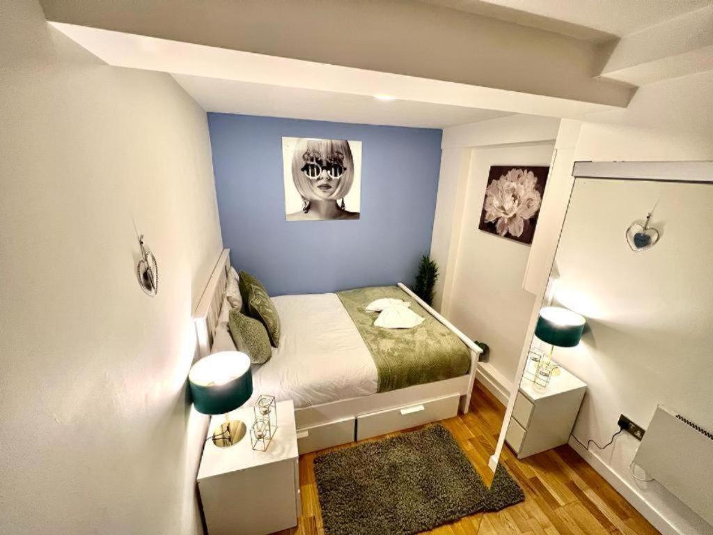 Edgware Road Beautiful Two Bedroom