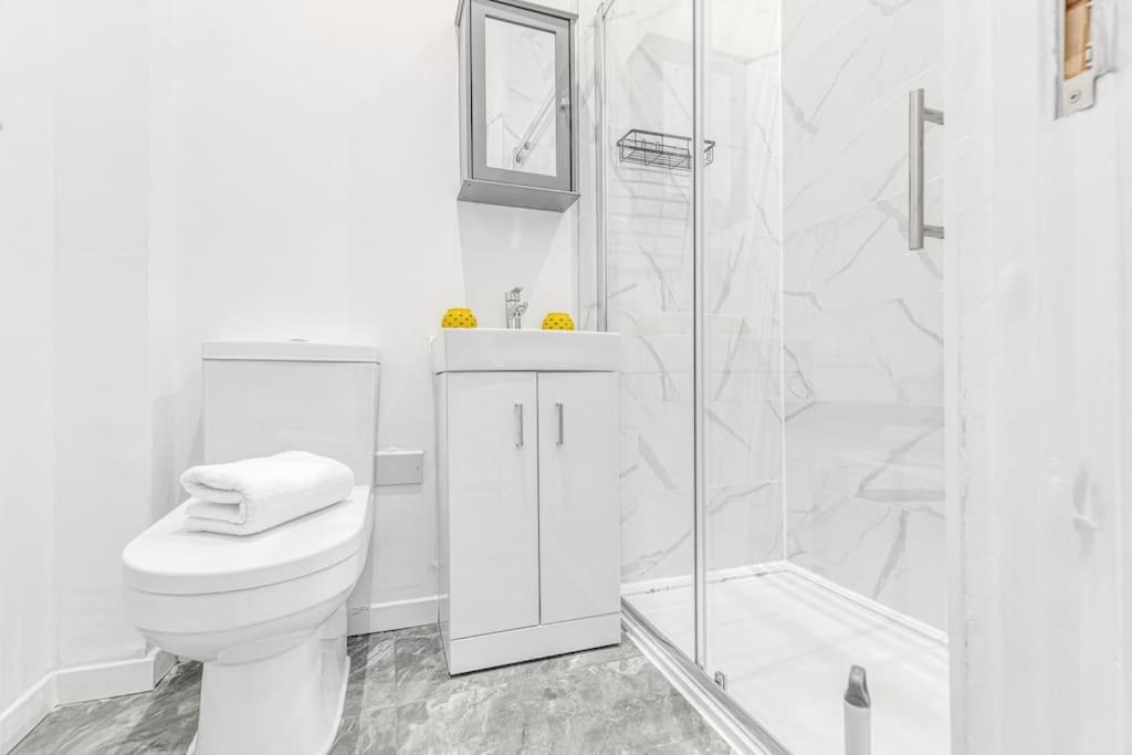 Lux Kensington 2br With Ac - Sleeps Up To 9 Appartement Londres
