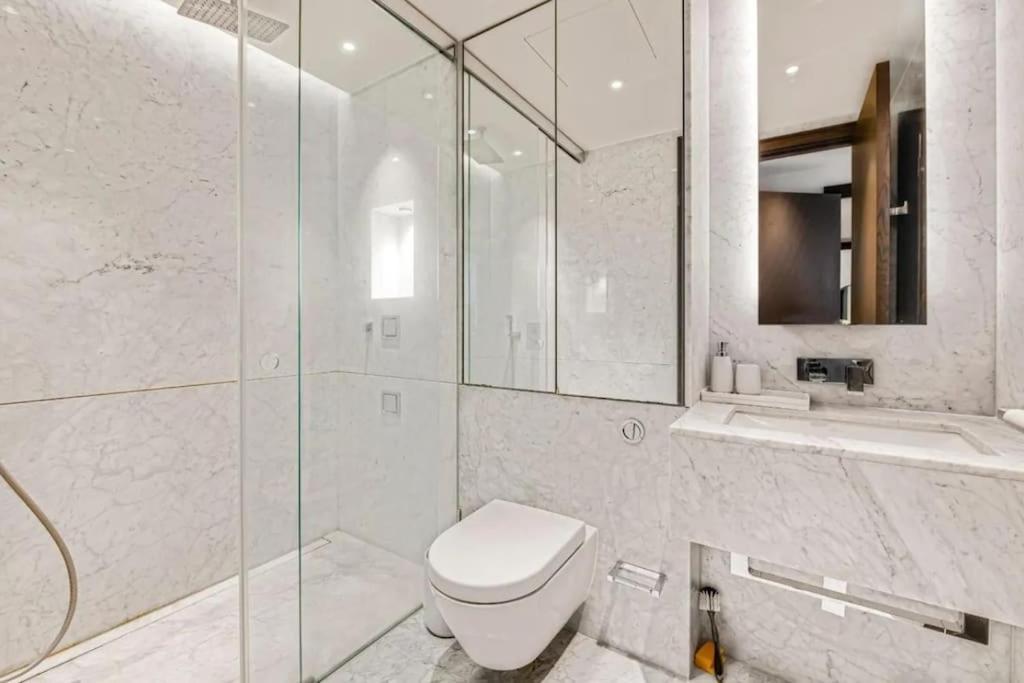Chelsea Harbour Luxury 2 Bedroom Londres