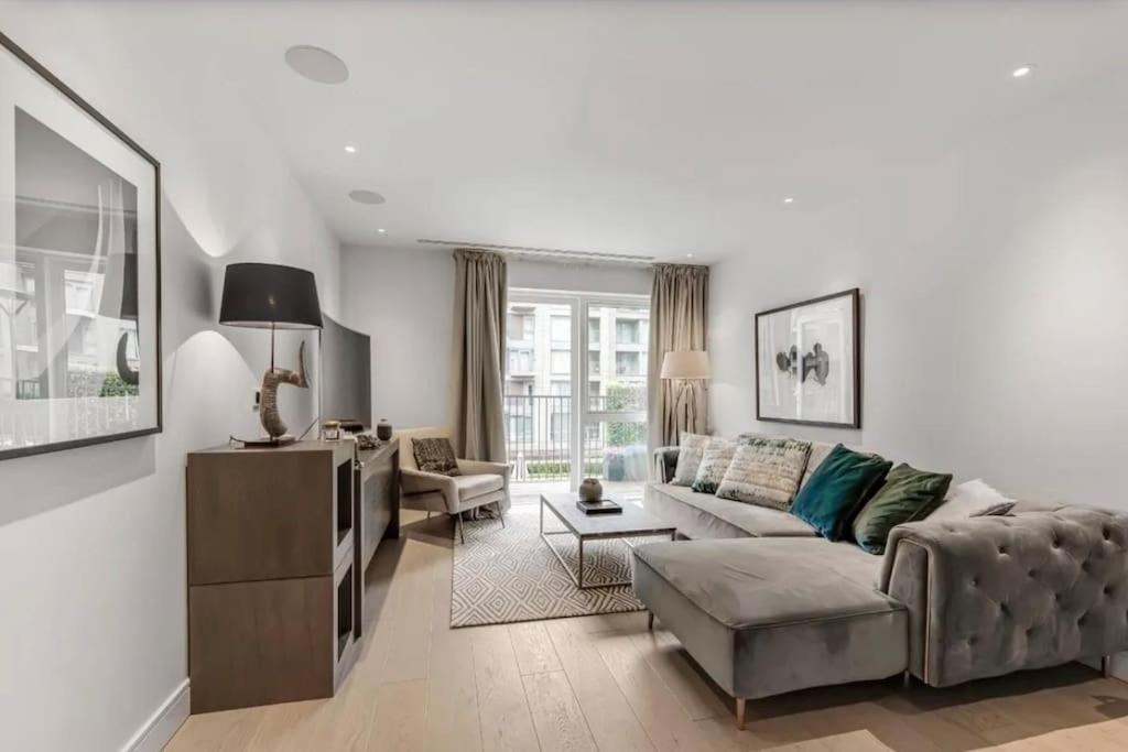 Chelsea Harbour Luxury 2 Bedroom