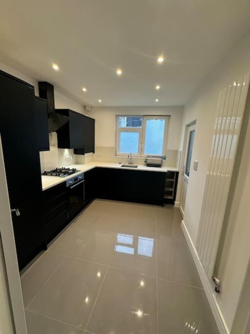 The Upper Tooting Beauty - 2bed Ground Floor Flat Appartement *