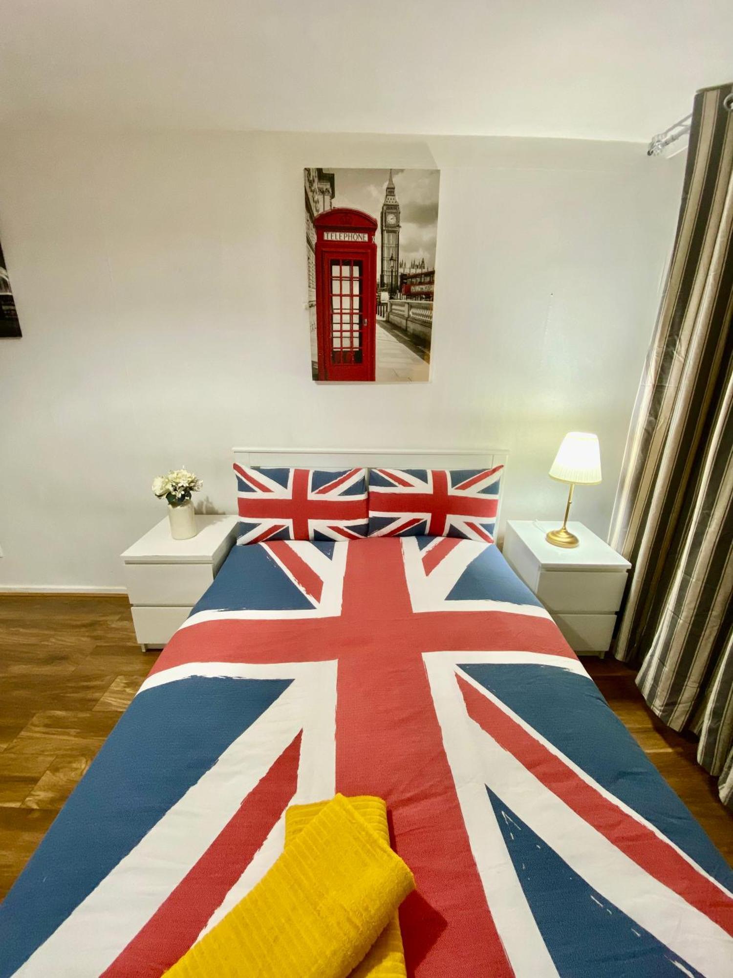 3 Bedroom Flat, Oxford Circus, W1w
