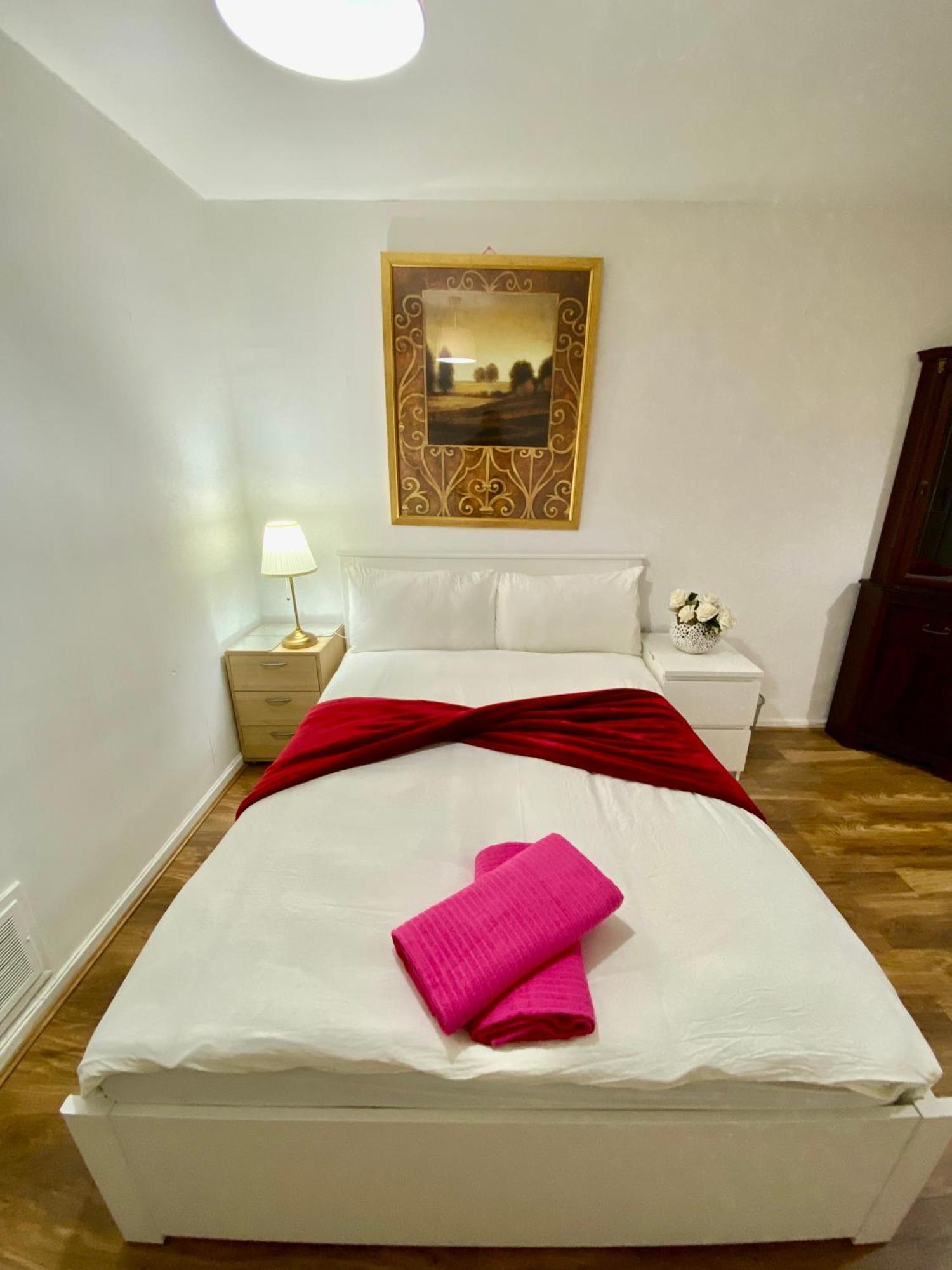 3 Bedroom Flat, Oxford Circus, W1w Apartamento