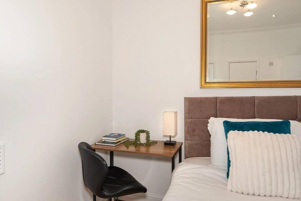 Discover 2 Bedroom In Kensington Londres