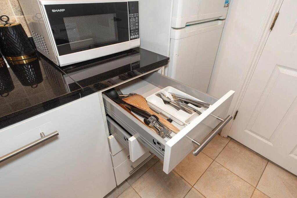 Discover 2 Bedroom In Kensington