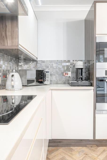 Edgware Road's Court Appartement *