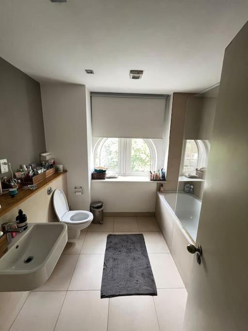 Appartement Charming Canal-side Flat Near Iconic Portobello Rd Londres