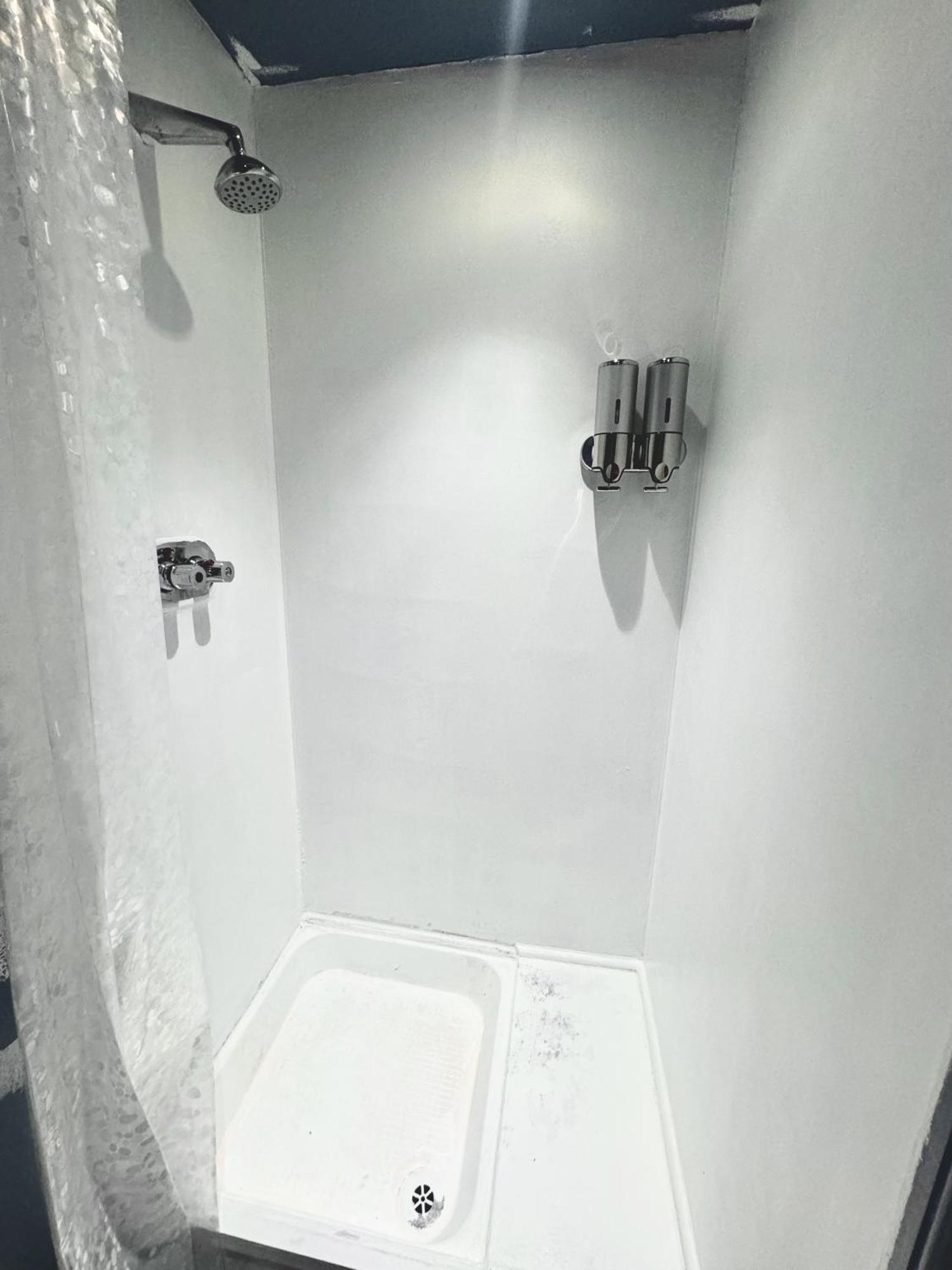 Kensington Gardens Apartahotel