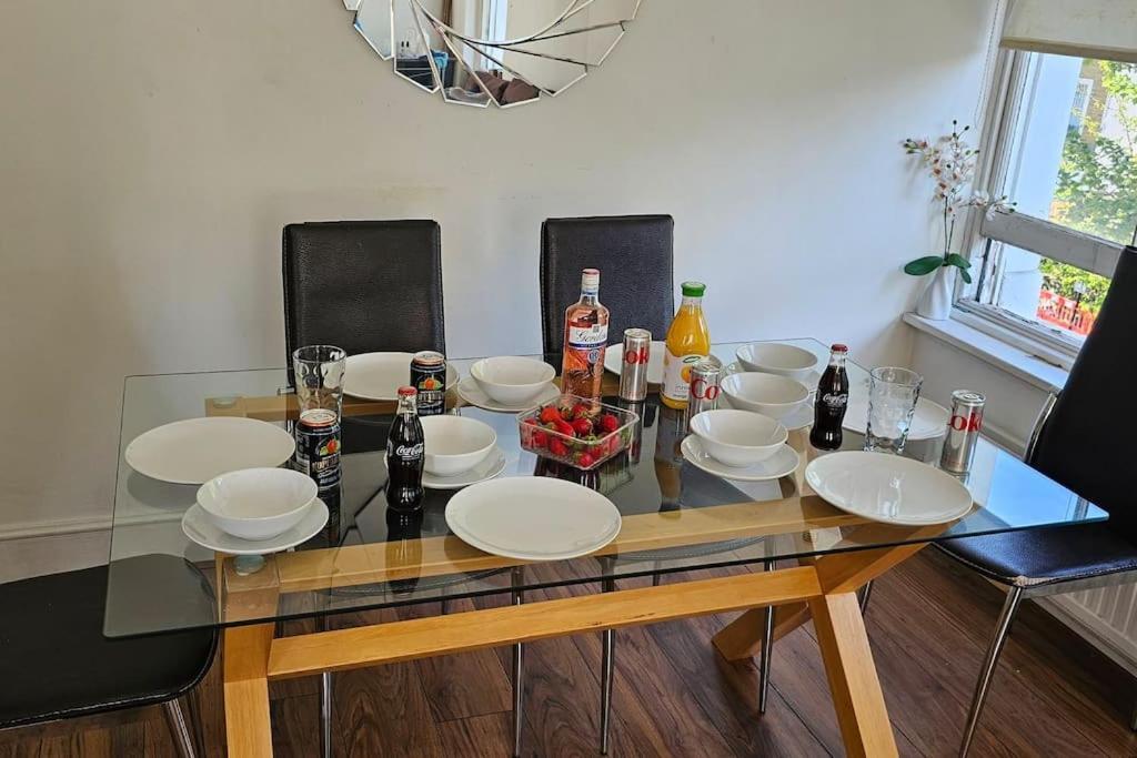 2 Bedroom Flat In St Johns Wood Apartamento