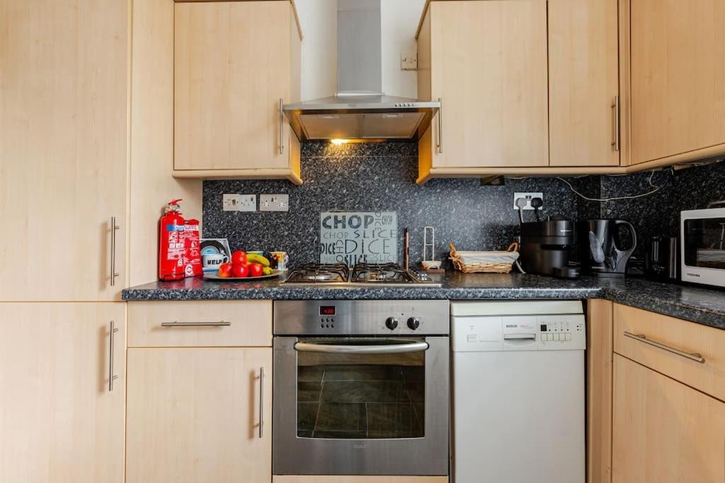 2 Bedroom Flat In St Johns Wood *