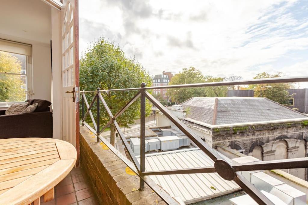 2 Bedroom Flat In St Johns Wood * Londres