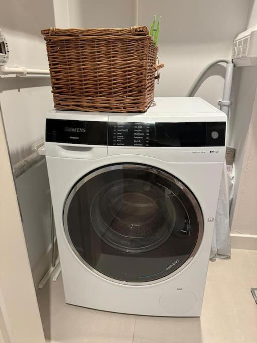 Hyde Park Luxury 2 Bed 2 Bath Balcony Appartement Londres