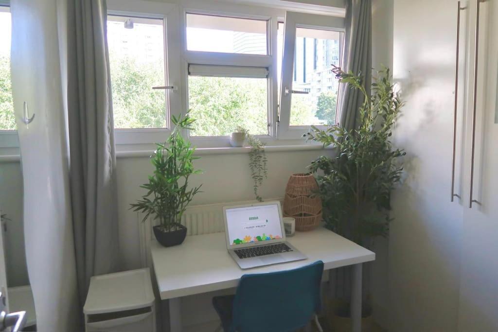 Apartment Chic 4-bed In Trendy Clerkenwell W Balcony And Walking Distance To Tube London