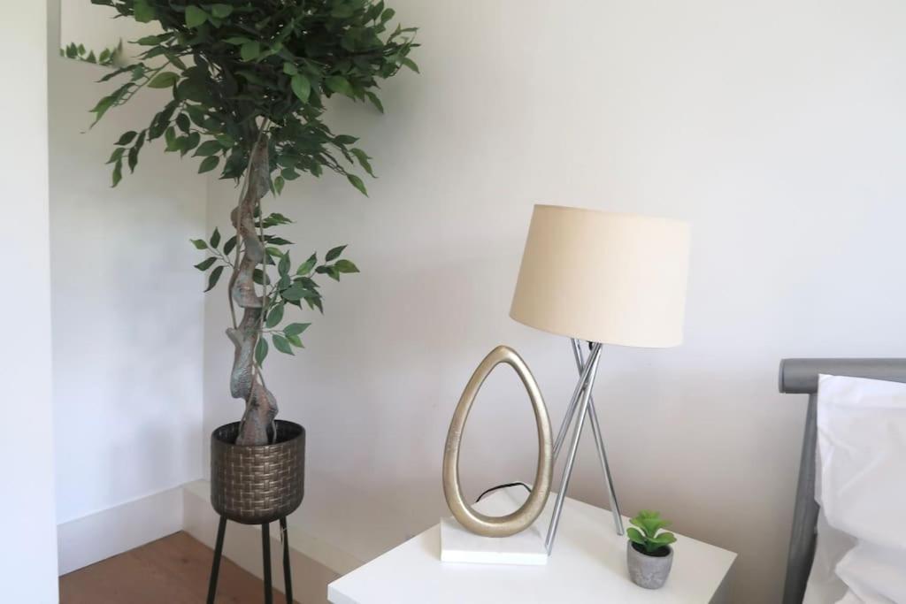 Apartment Chic 4-bed In Trendy Clerkenwell W Balcony And Walking Distance To Tube