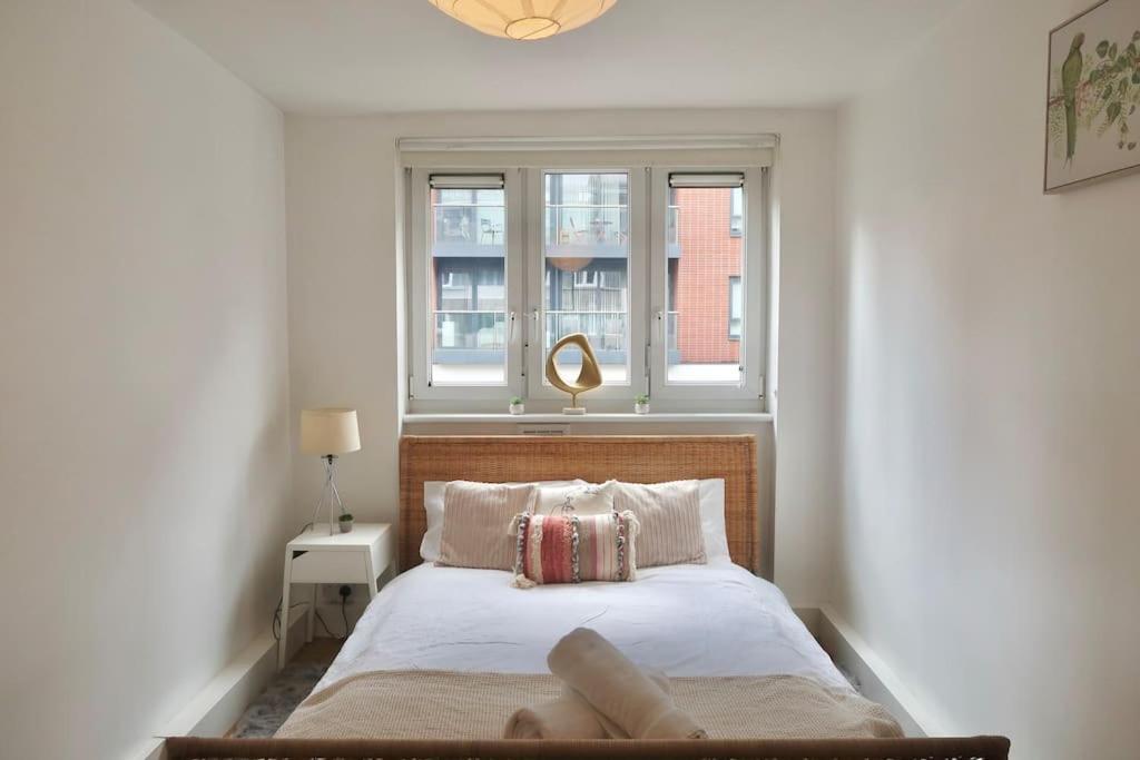 Chic 4-bed In Trendy Clerkenwell W Balcony And Walking Distance To Tube Apartment *