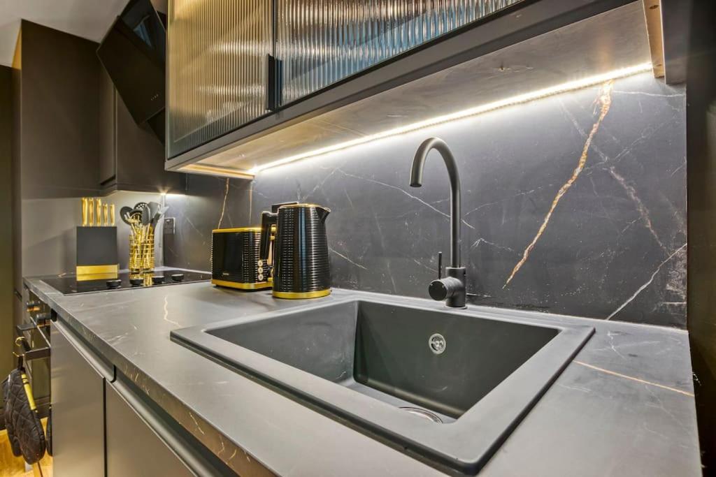 Verdant Luxe Appartement