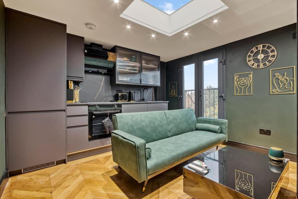 Verdant Luxe Appartement