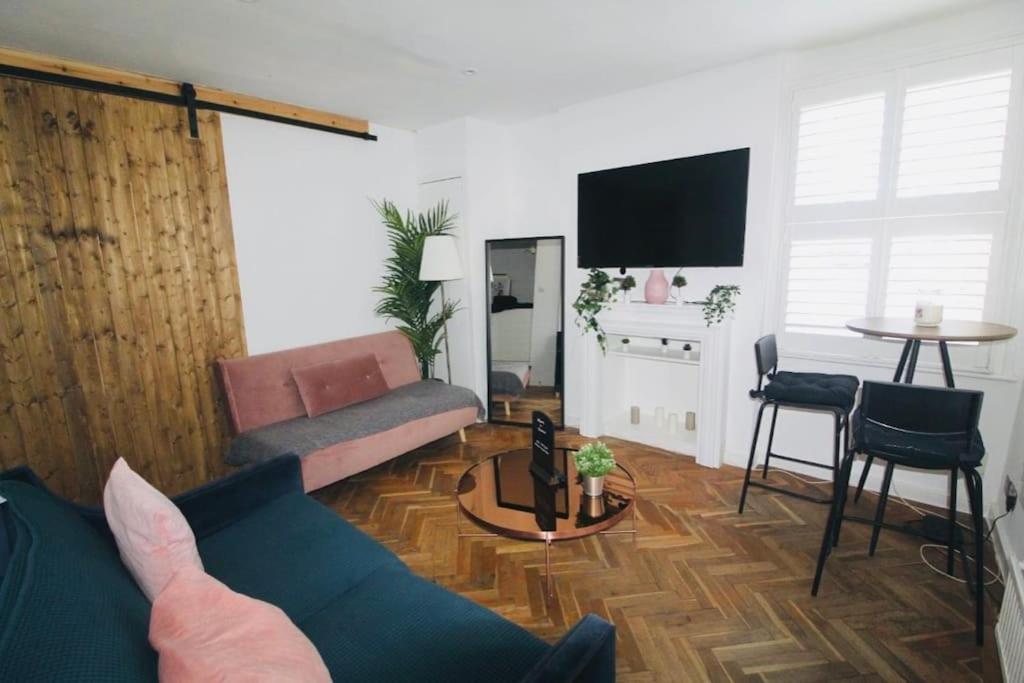 Cute & Quiet In The Heart Of Hampstead Appartement