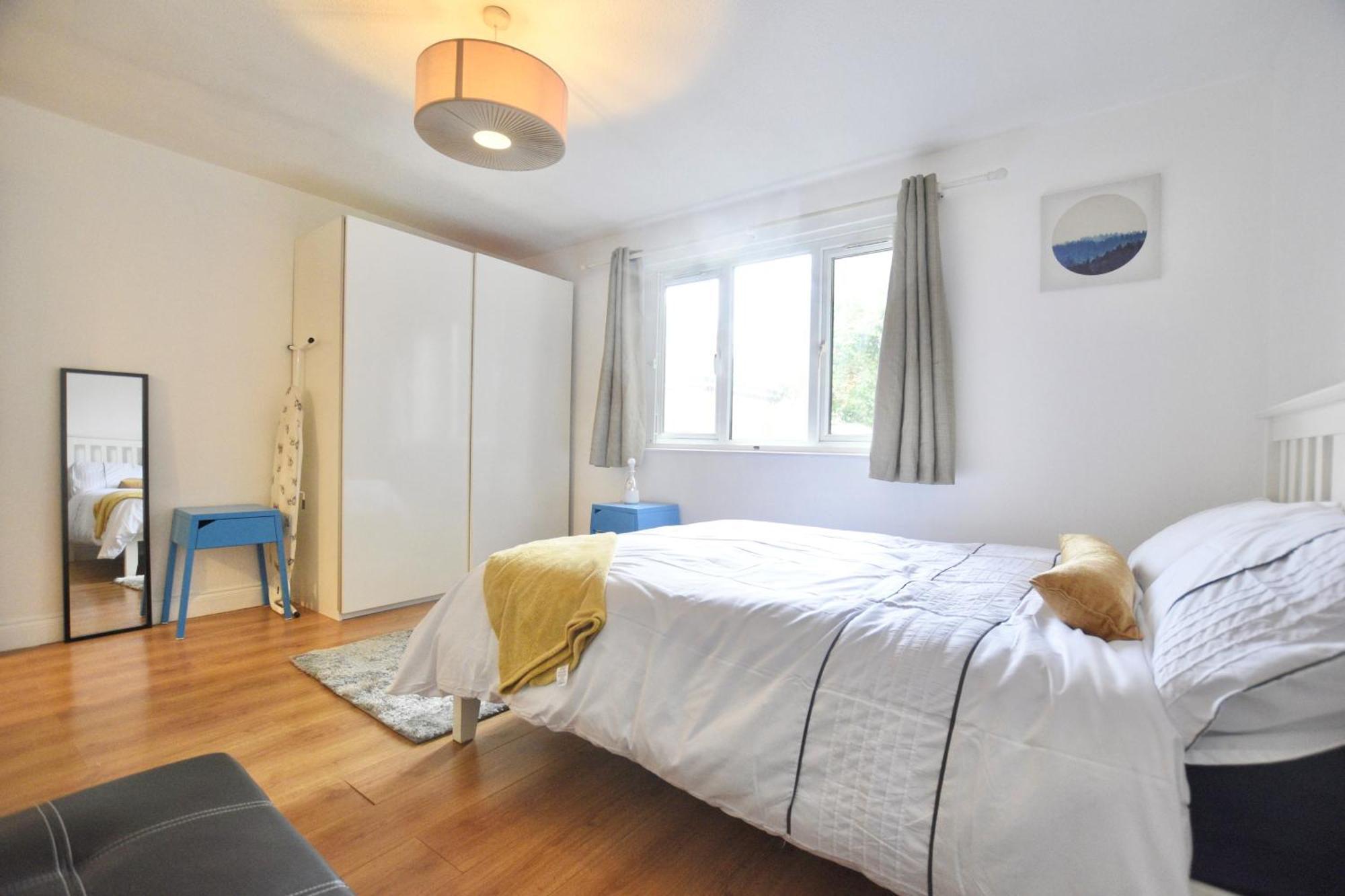 Apartment Full Close To Excel Centre, Airport , O2 Arena London