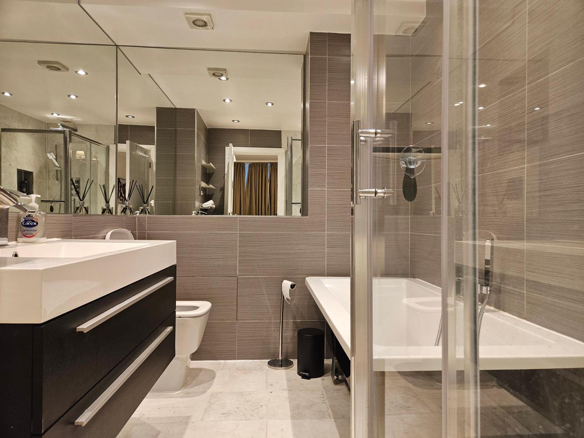Stylish 2 Bedroom Paddington Hyde Park *