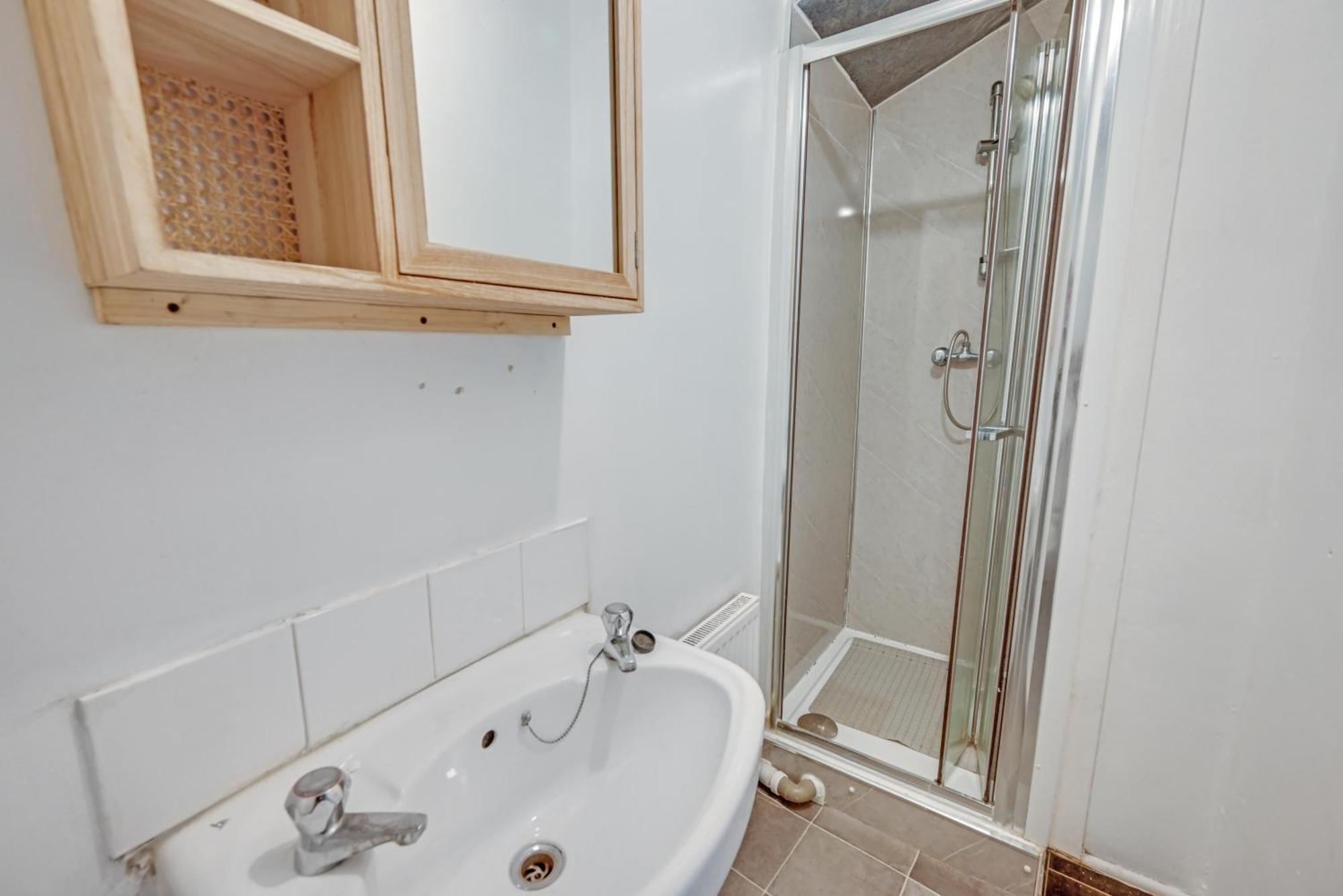 Cosy & Comfy Tottenham Sleeps 4 * Londres