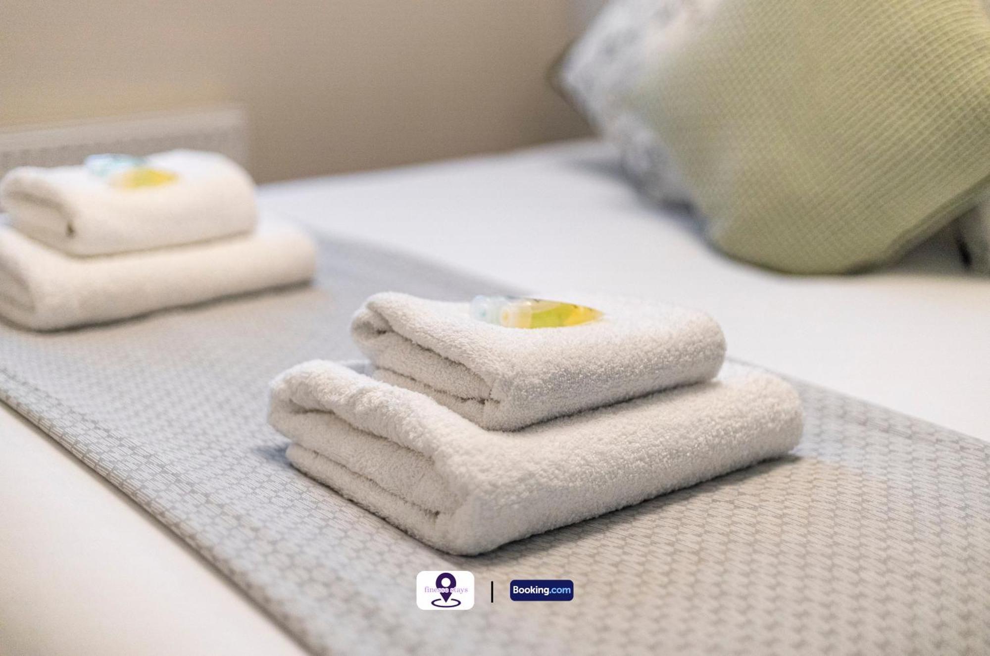 Apartamento Last-minute Secure ! Limited Time L Exclusive On 2 Bedroom, High Spec Luxury Flat By Finesse Short Lets & Serviced With Free Wifi *