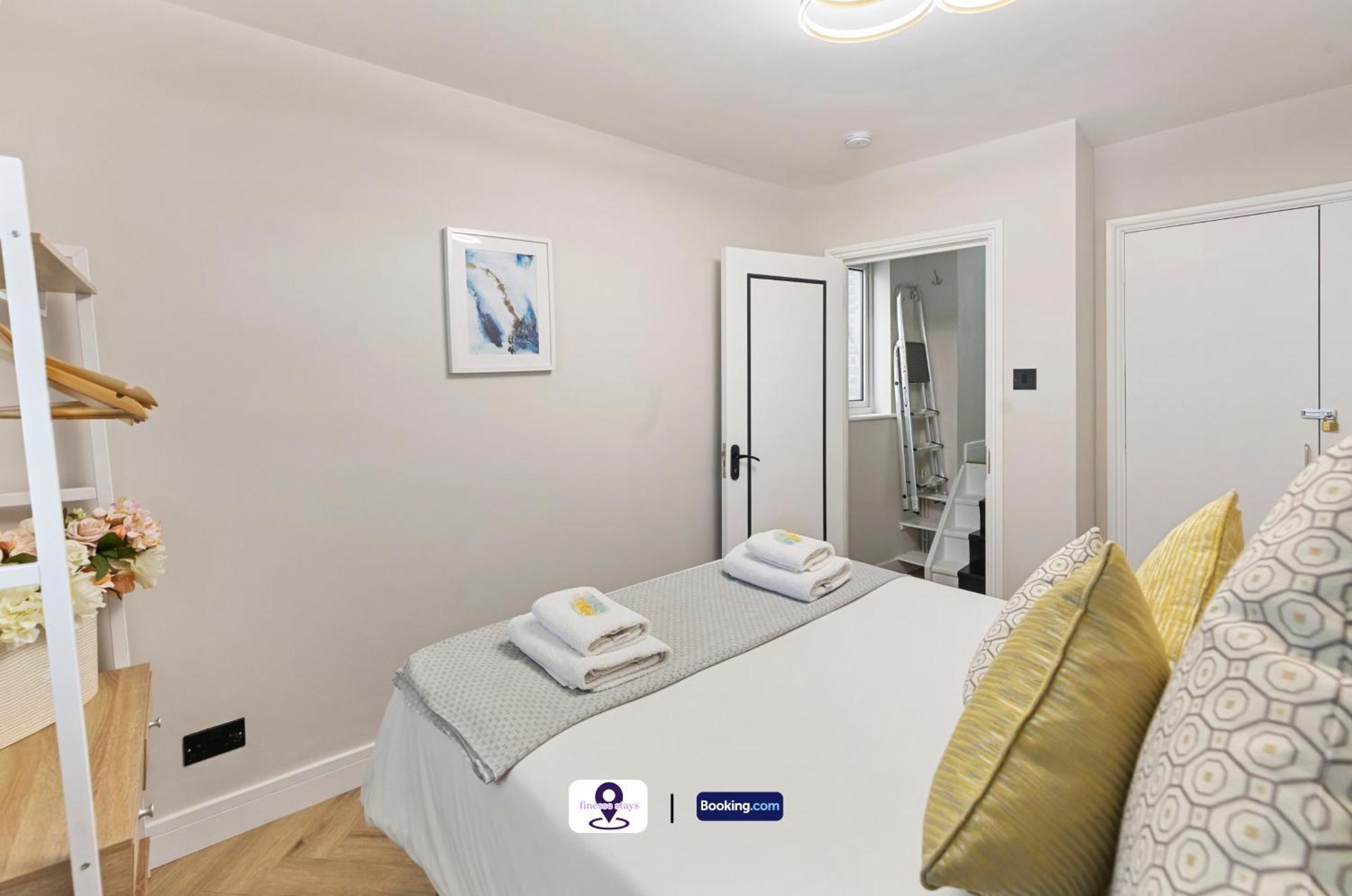 Last-minute Secure ! Limited Time L Exclusive On 2 Bedroom, High Spec Luxury Flat By Finesse Short Lets & Serviced With Free Wifi Apartamento