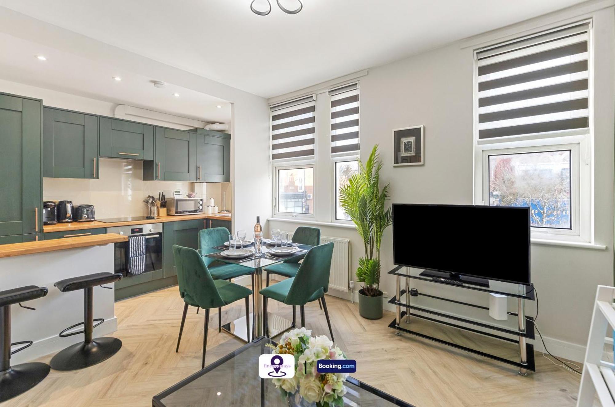 Last-minute Secure ! Limited Time L Exclusive On 2 Bedroom, High Spec Luxury Flat By Finesse Short Lets & Serviced With Free Wifi Appartement *