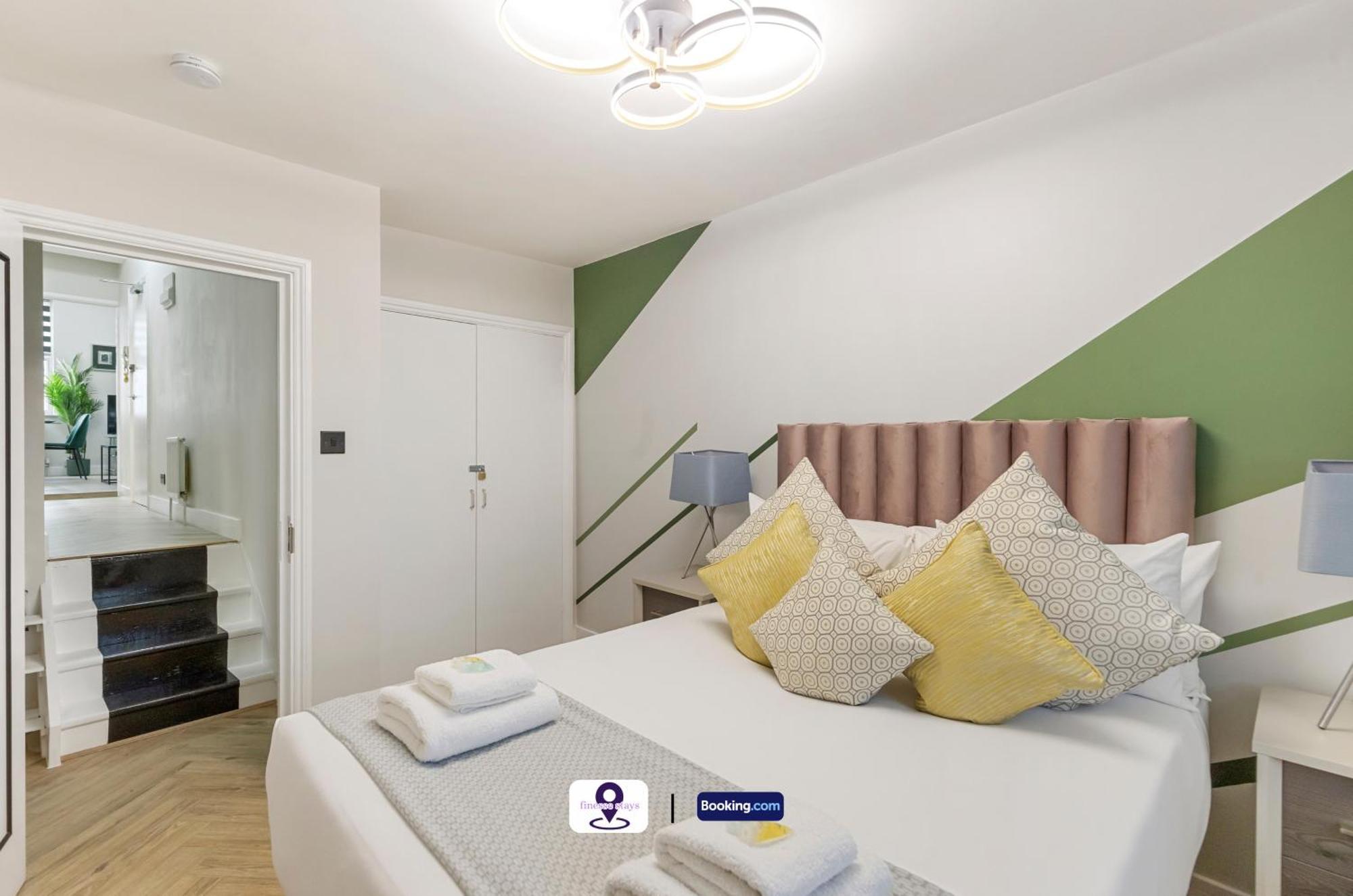 Apartamento Last-minute Secure ! Limited Time L Exclusive On 2 Bedroom, High Spec Luxury Flat By Finesse Short Lets & Serviced With Free Wifi *