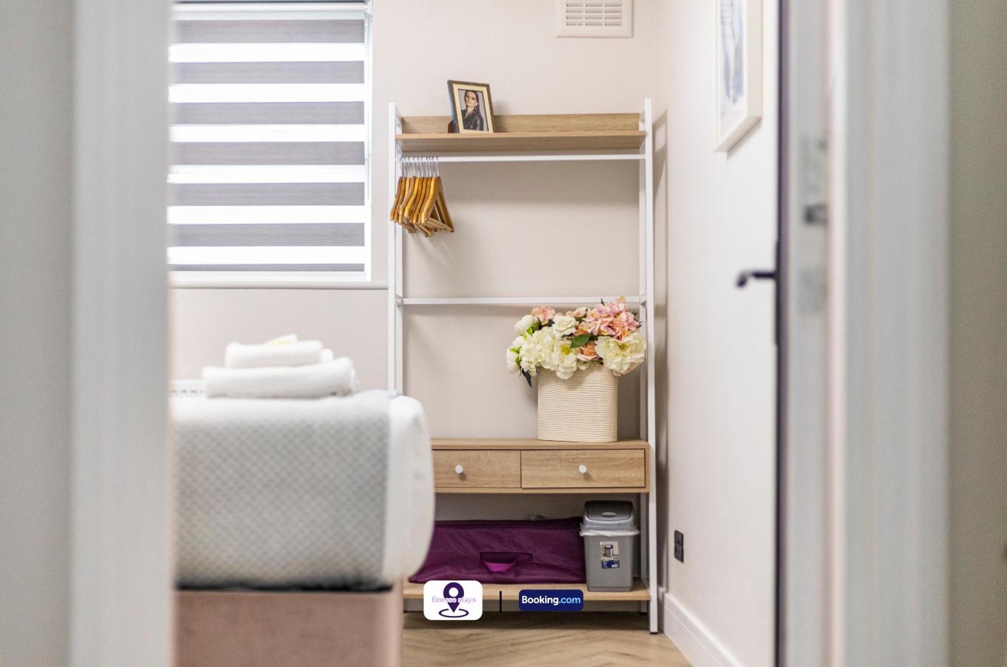 Last-minute Secure ! Limited Time L Exclusive On 2 Bedroom, High Spec Luxury Flat By Finesse Short Lets & Serviced With Free Wifi