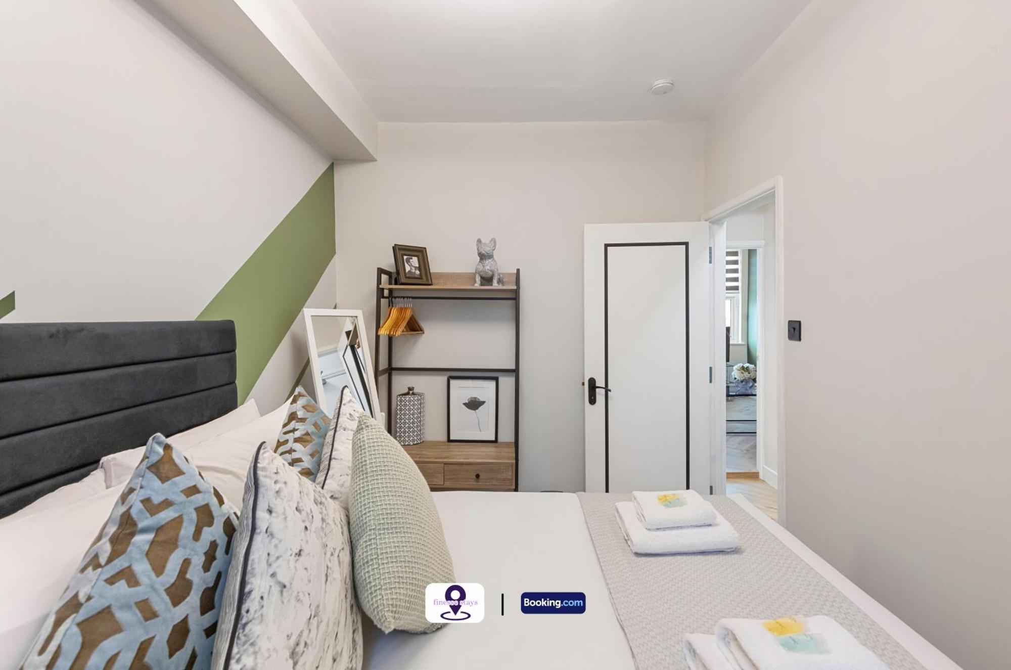 Last-minute Secure ! Limited Time L Exclusive On 2 Bedroom, High Spec Luxury Flat By Finesse Short Lets & Serviced With Free Wifi Londres