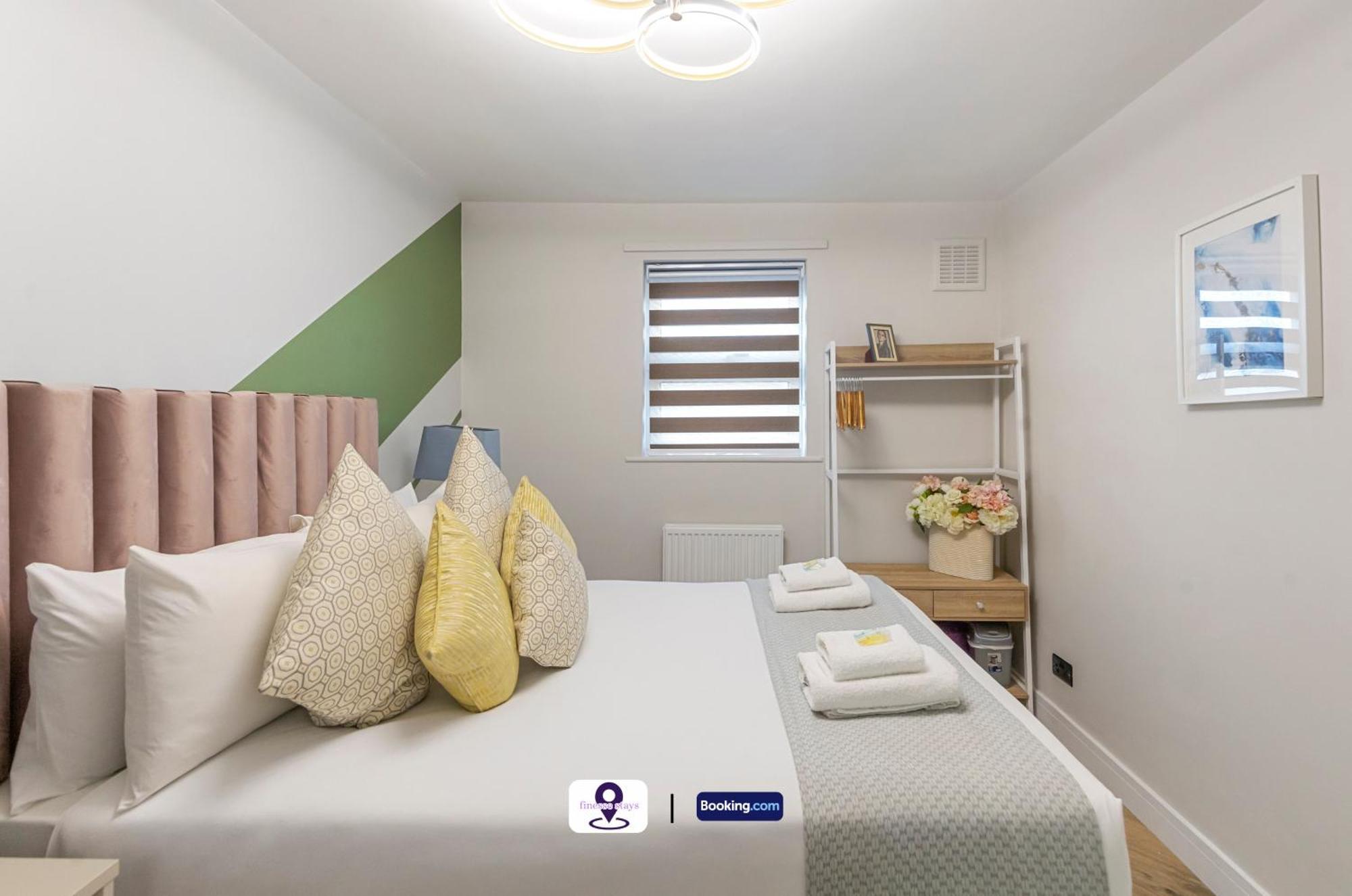 Last-minute Secure ! Limited Time L Exclusive On 2 Bedroom, High Spec Luxury Flat By Finesse Short Lets & Serviced With Free Wifi * Londres