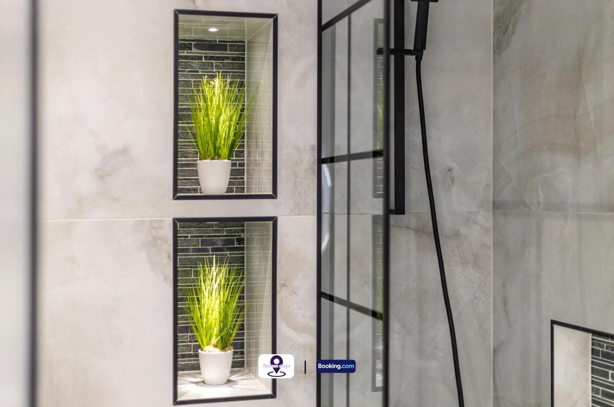 Last-minute Secure ! Limited Time L Exclusive On 2 Bedroom, High Spec Luxury Flat By Finesse Short Lets & Serviced With Free Wifi Apartamento *