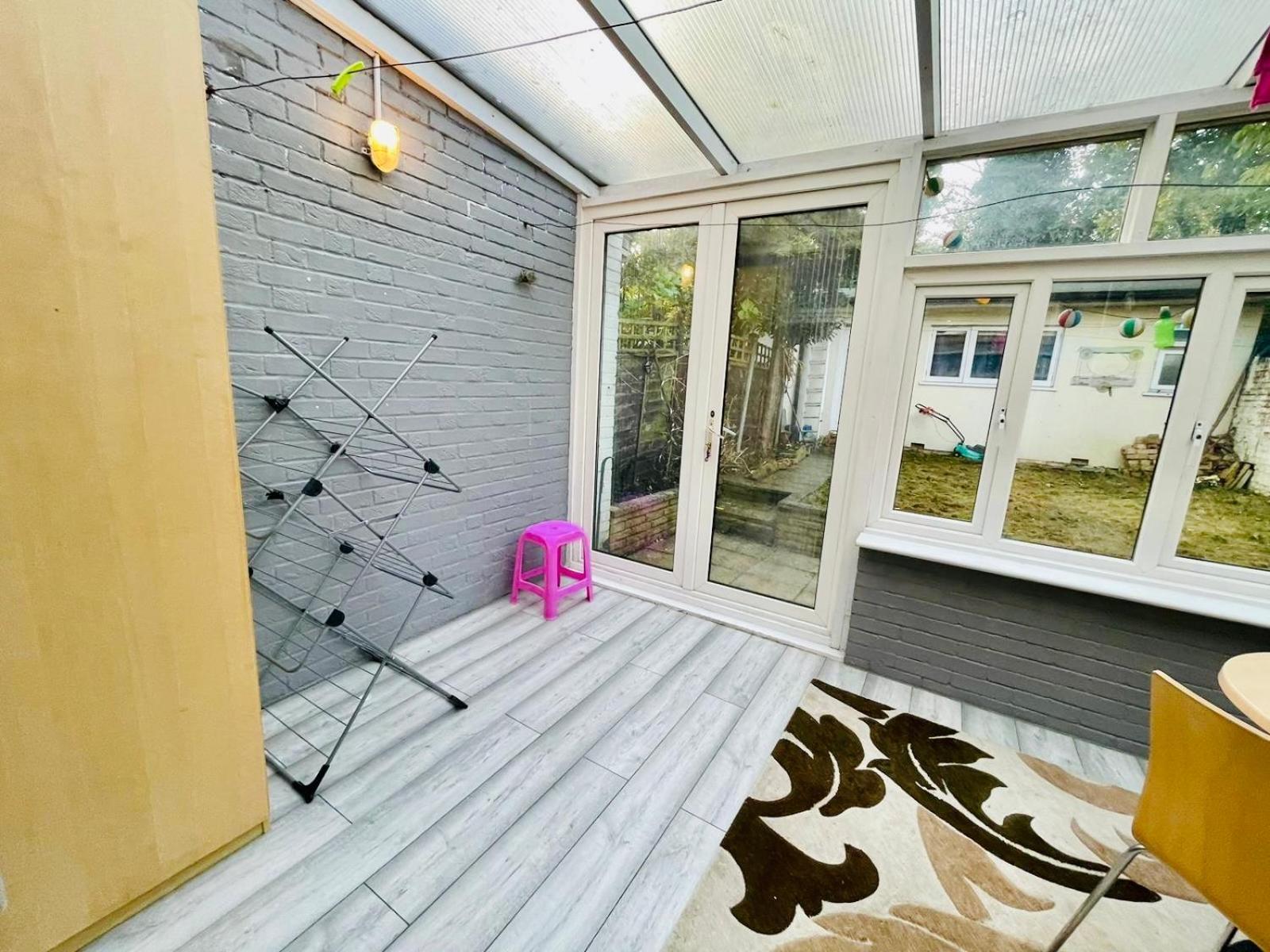 Entire Place,1 Bed Flat, Ground Floor, Garden Londres