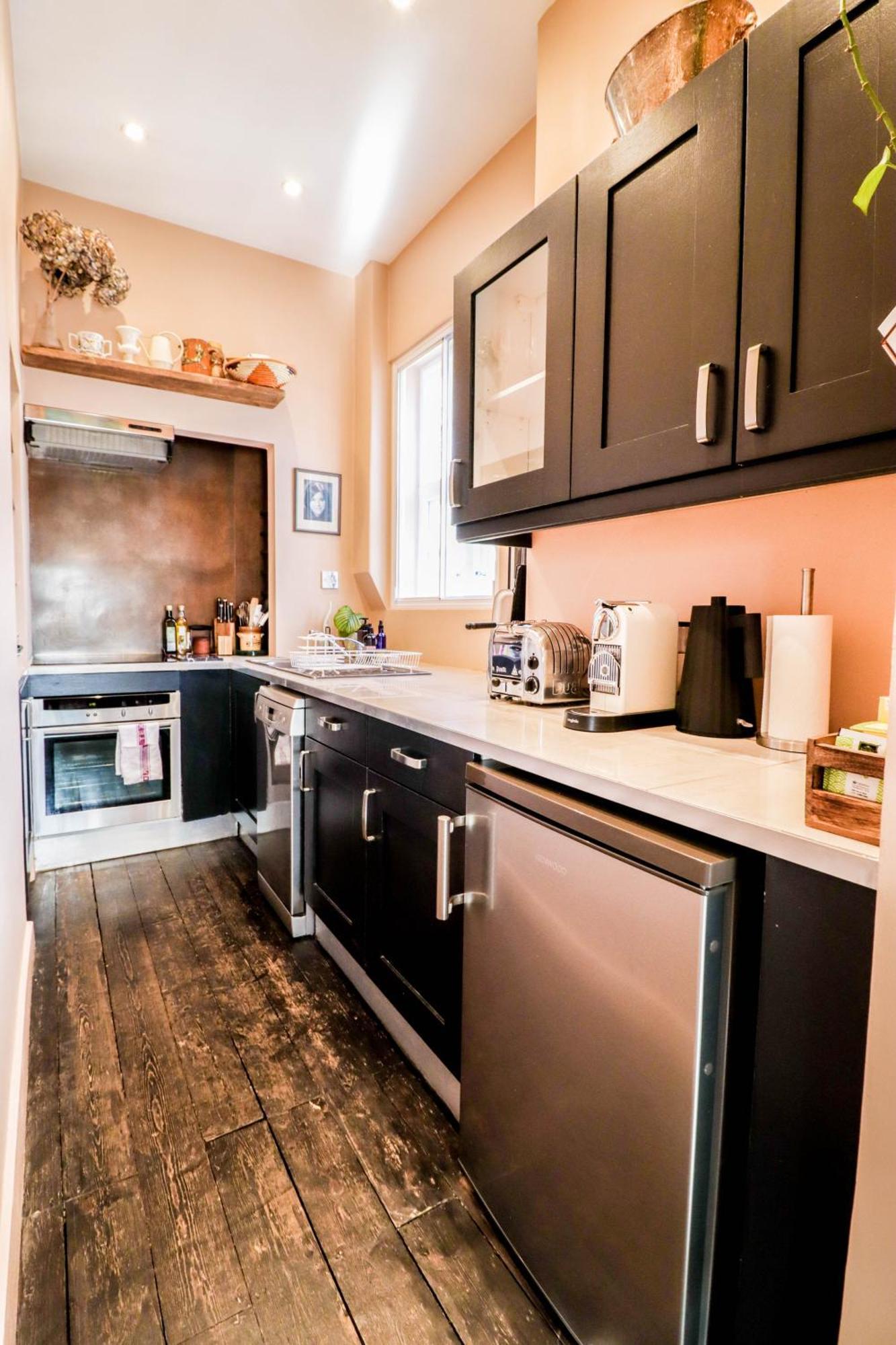 Appartement Elegant Flat With Stylish Decor
