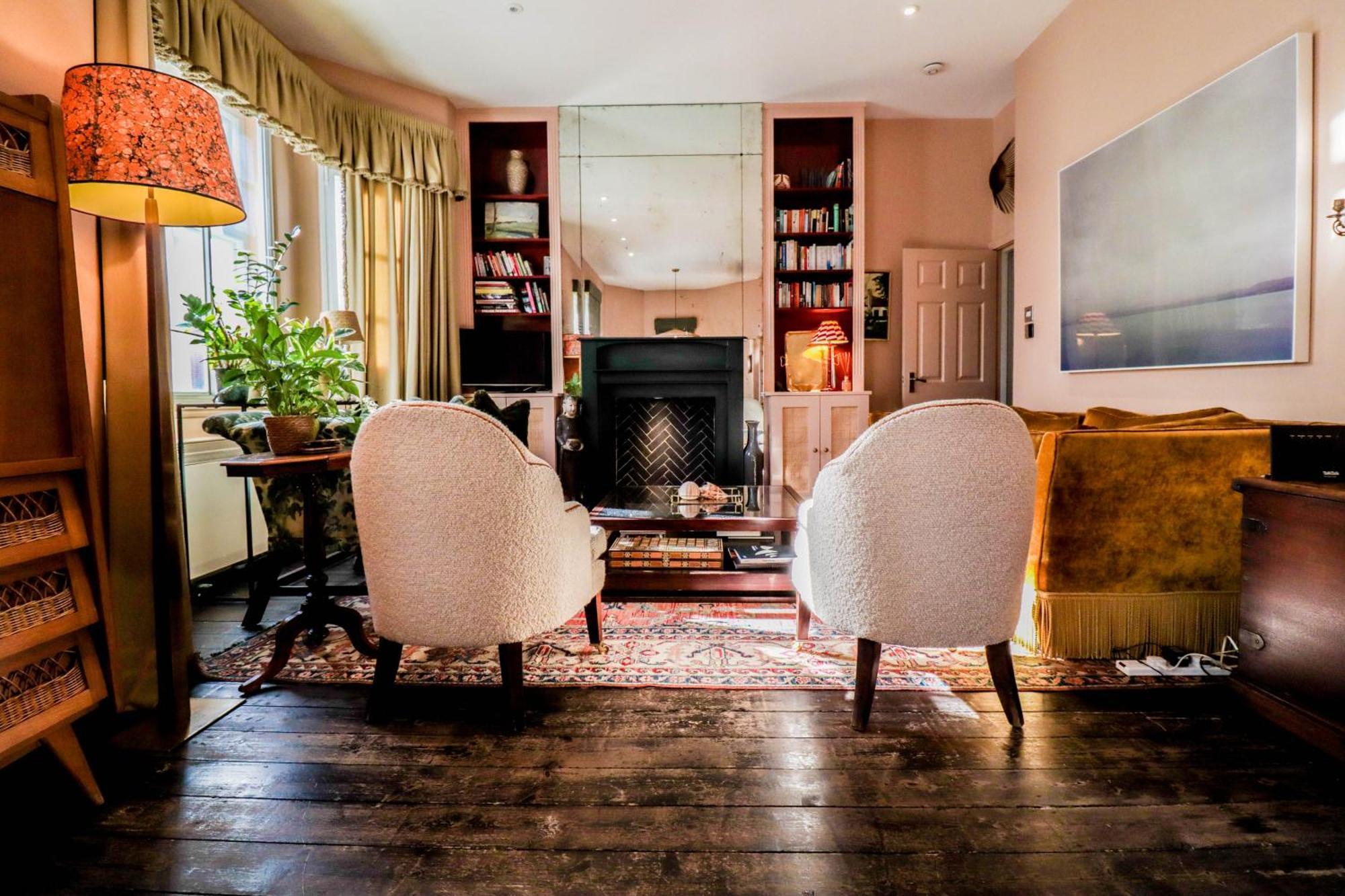 Appartement Elegant Flat With Stylish Decor