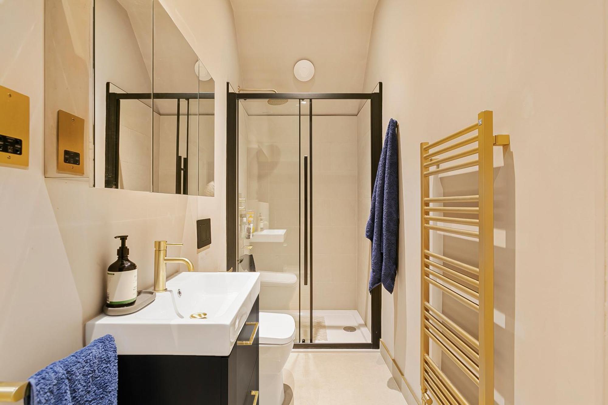 Apartamento The Vicarage By Hostara Homes, A Luxury 4 Bedroom Designer In Highgate, Perfect For Families And Groups Londres