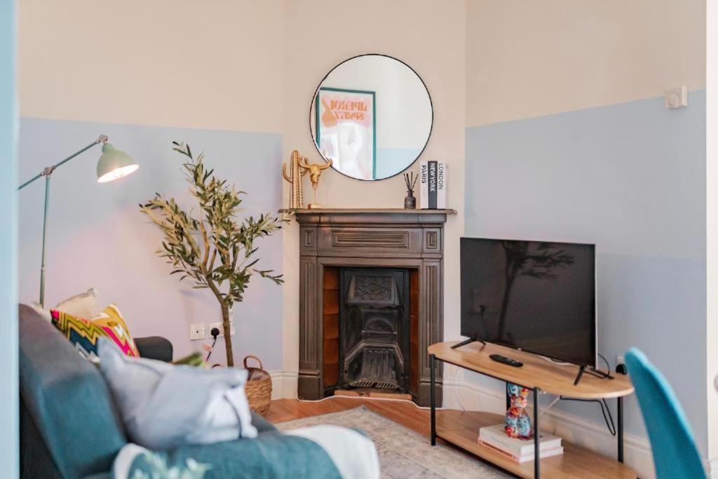 Cosy , Haven And Spacious London