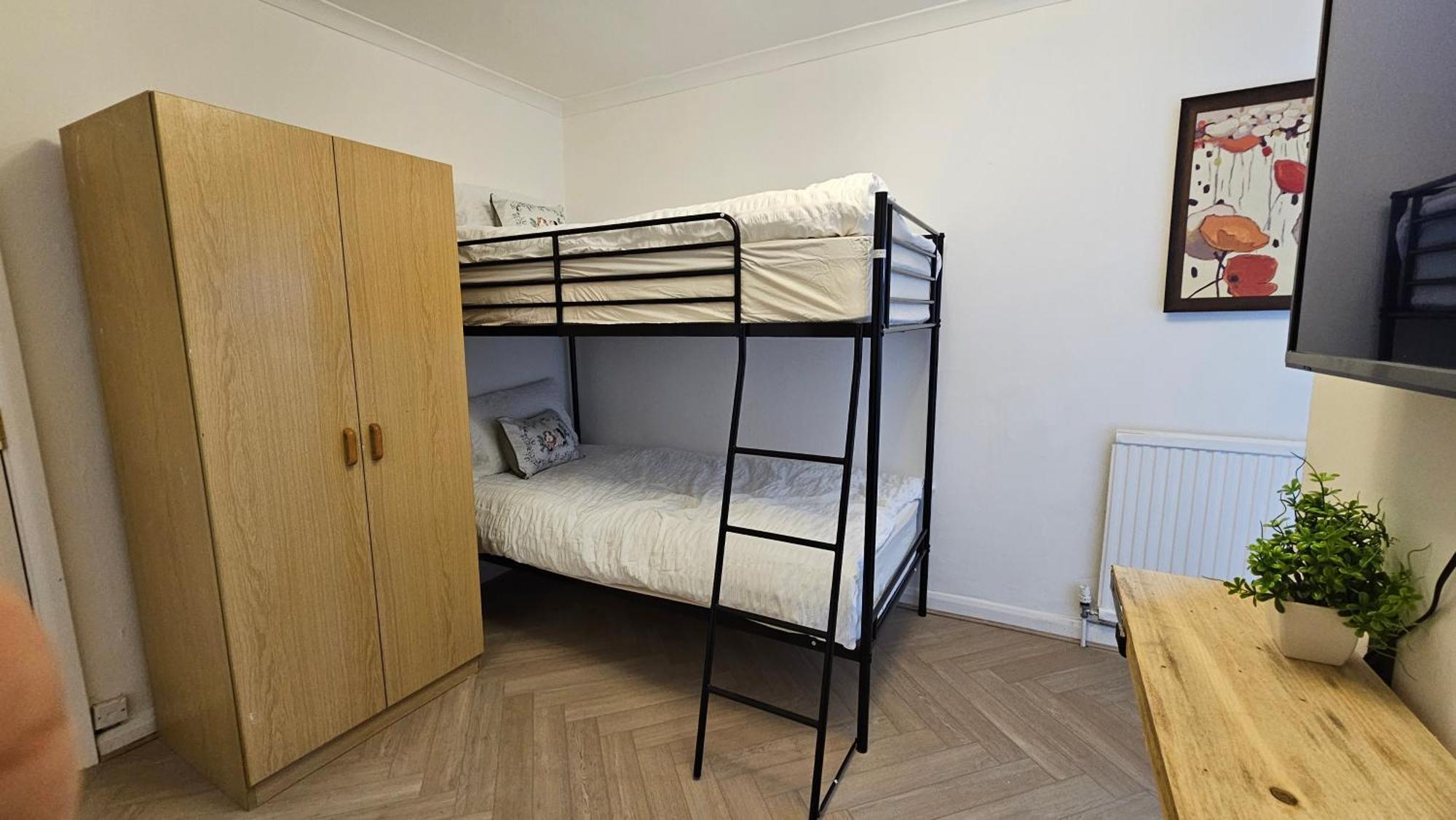 Newly Renovated & Ensuite Rooms! - Camberwell *