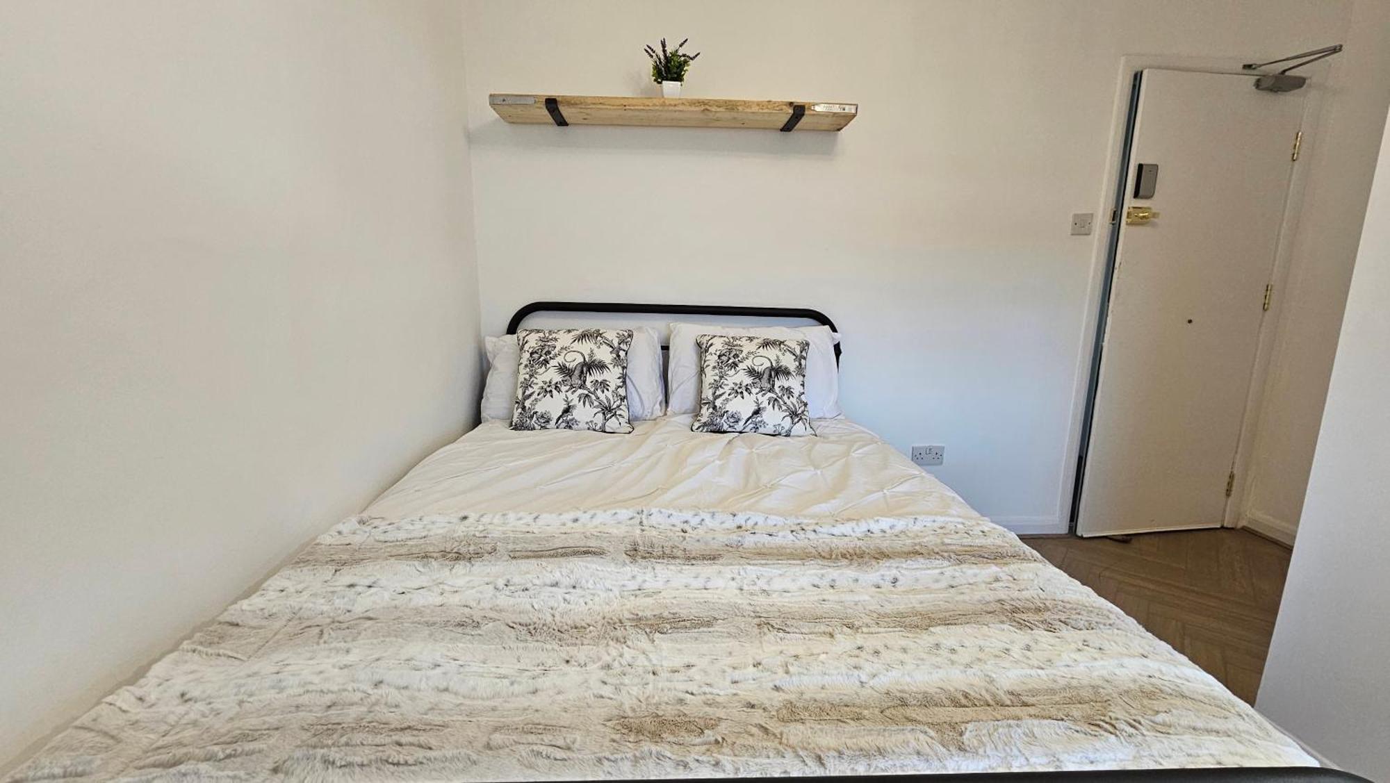 Newly Renovated & Ensuite Rooms! - Camberwell *