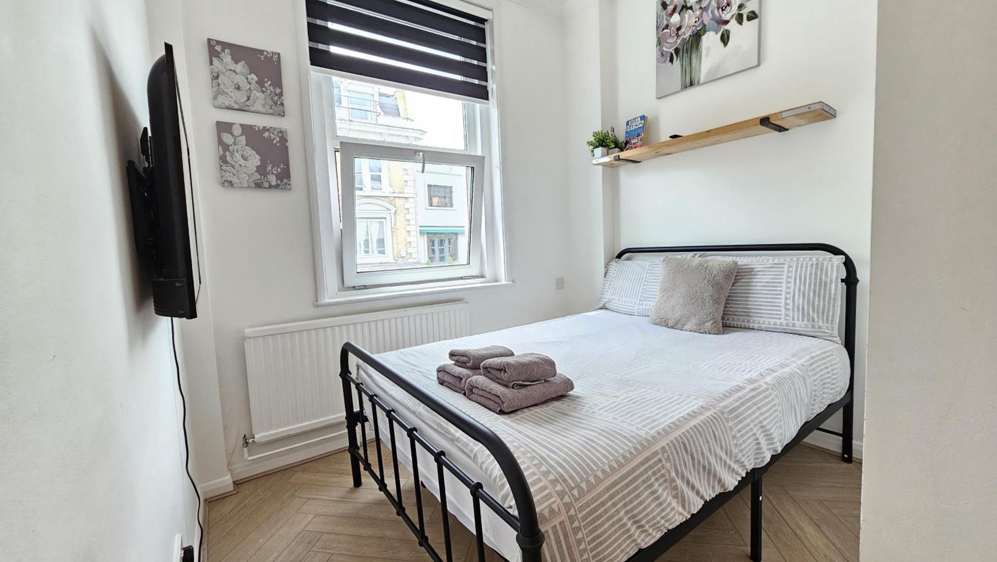 Newly Renovated & Ensuite Rooms! - Camberwell *