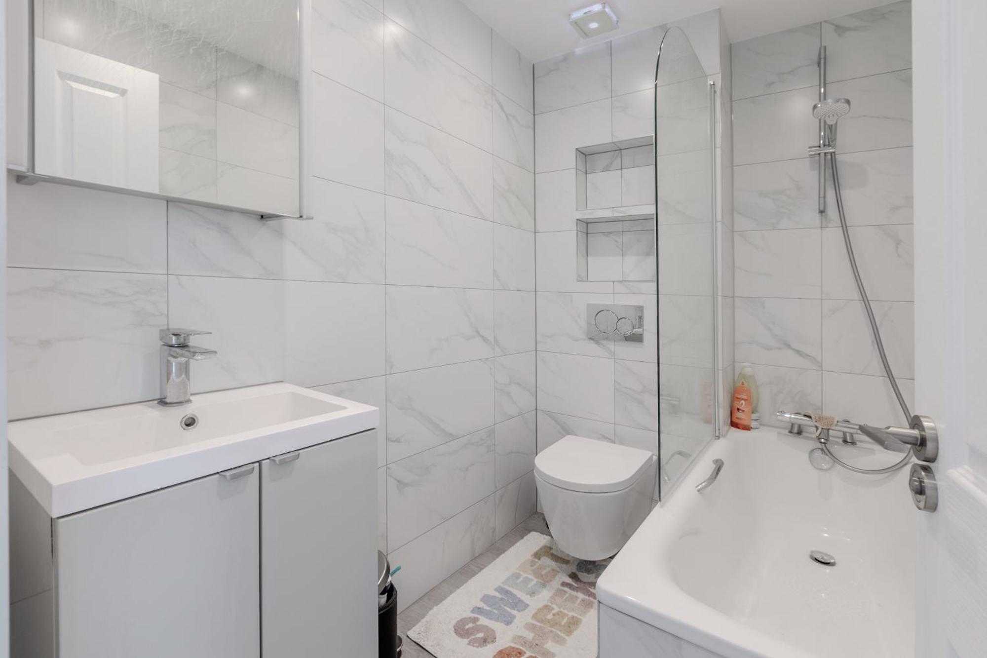 Bright 3br Duplex Flat With A Terrace In Clapham Londres