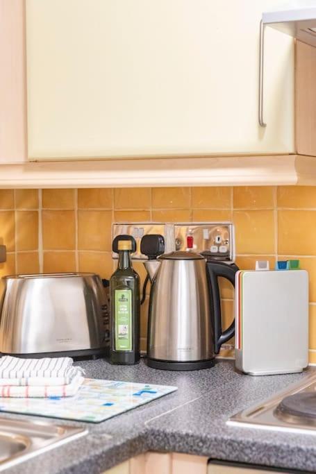 Appartement St 1 - Newly Refurbished Flat - Close To Tube 1-2 Mins